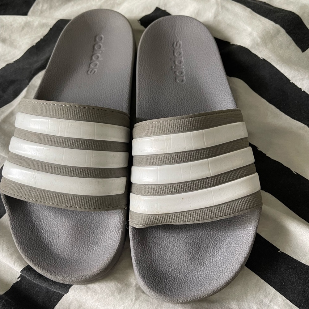 Adidas adilette slides